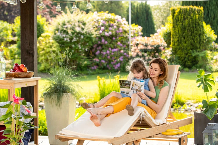 Gartenliege Holz Teak Liege Sonnenliege mit Rollen Relaxliege Pool wetterfest premium