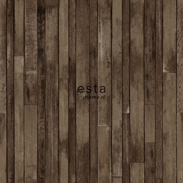 Handwerker schleift Klavier mit Exzenterschleifer von Bosch, Staubabsaugung angeschlossen.