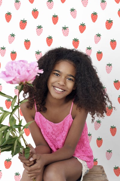 ESTAhome Tapete Erdbeeren Weiß und Rosa - 50 x 900 cm - 131650