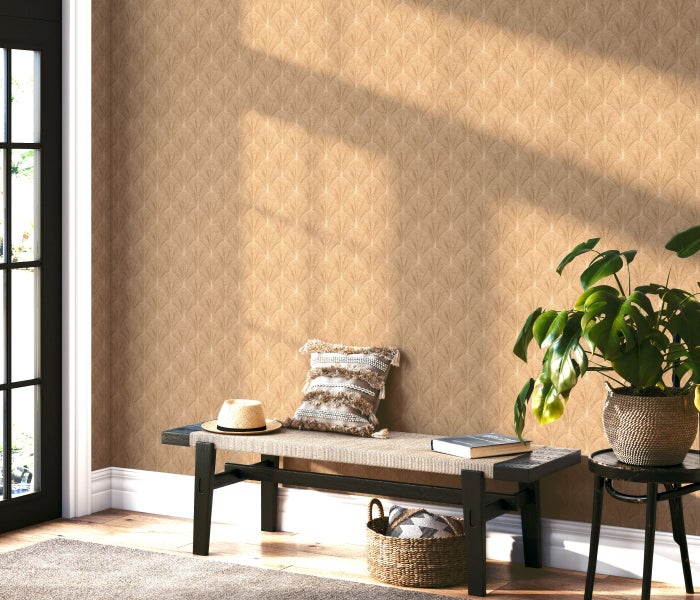 Schmetterlingsflieder mit weißen Blütenständen und grünen Blättern