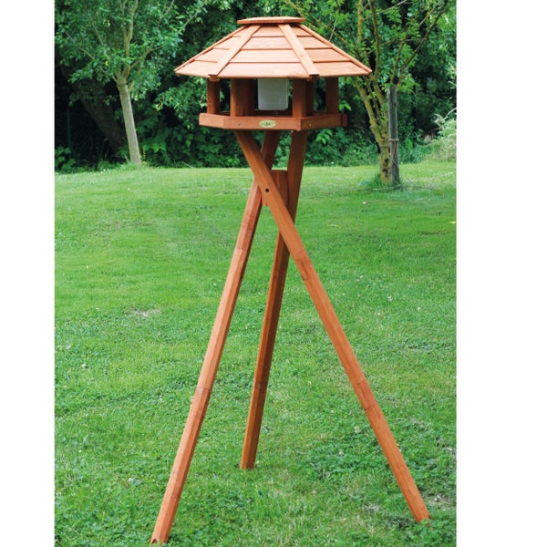 Vogelhaus mit Ständer im Garten