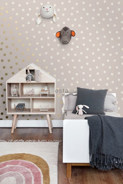 Kinderzimmer mit Puppenhaus, Bett und Wanddekoration