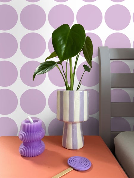 ESTAhome Tapete große Kugeln Violett - 50 x 900 cm - 131559
