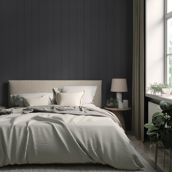 MissPompadour abwaschbare Wandfarbe 1L Schwarz mit Samt - hohe Deckkraft und Ergiebigkeit - matte, scheuerbeständige Innenfarbe - geruchsarm, wasserbasiert, atmungsaktiv - Die Nützliche