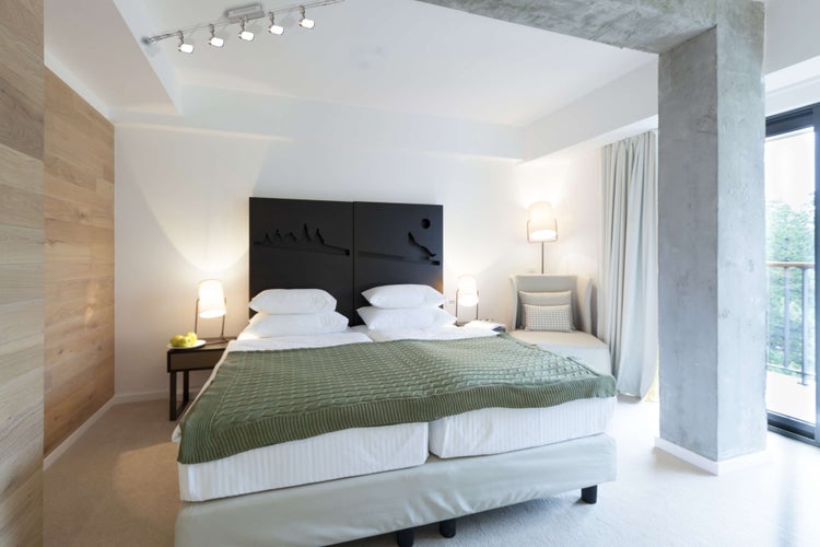 LED Seilsystem TONY mit 5 zylindrischen Spots, 500cm lang, inkl. LEDs, warmweiß
