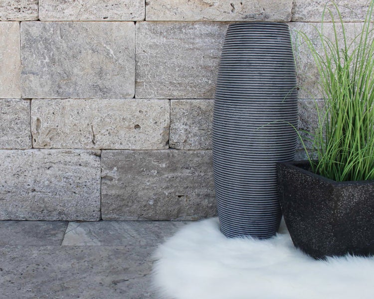 Wohnrausch Naturstein Mauersteine Travertin SILVER GREY, spaltrau, getrommelt, grau, L 15-50, B 18-20, H 15 cm, 1 qm