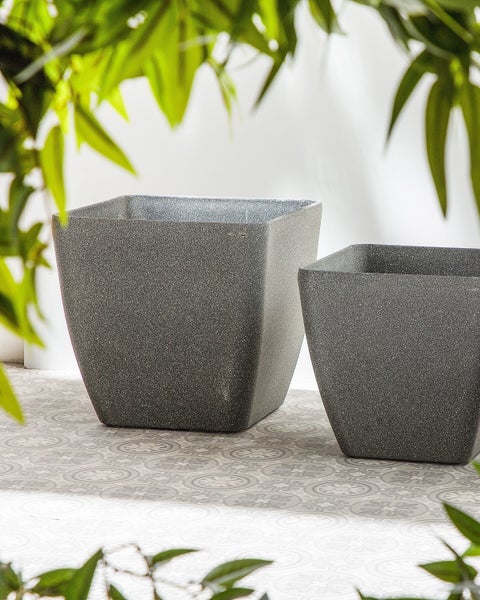 Vierckiger Pflanztopf