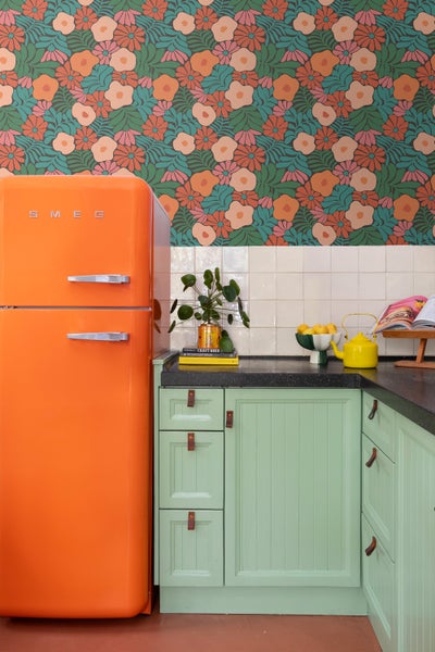 ESTAhome Tapete Blumen im Matisse-Stil Dunkelgrün, Orange und Blau - 50 x 900 cm - 131008