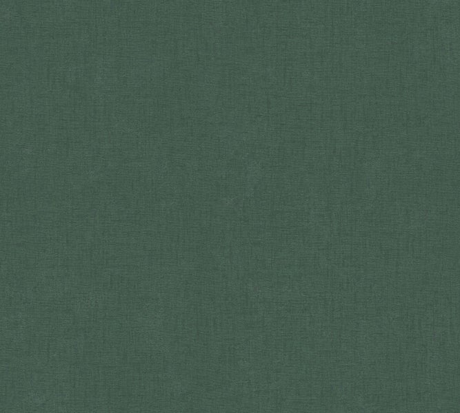 Dekorative Szene mit Tischleuchte, Kalender, Stiften, Notizbuch und Stift auf einem Schreibtisch