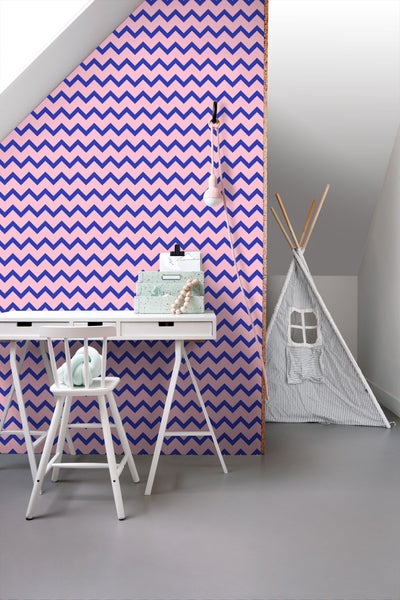 ESTAhome Tapete Zickzack-Motiv Blau und Rosa - 50 x 900 cm - 131485