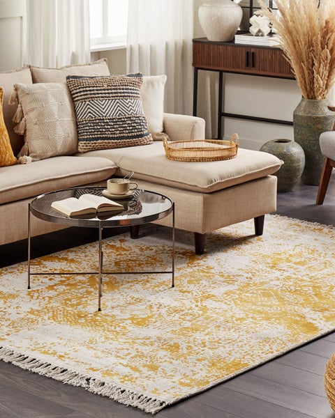 Teppich Viskose senfgelb / beige 140 x 200 cm orientalisches Muster Kurzflor BOYALI