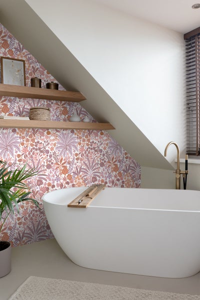 ESTAhome Tapete tropische Blätter und Blüten Violett, Terrakotta und Rosa - 0.53 x 10.05 m - 130944