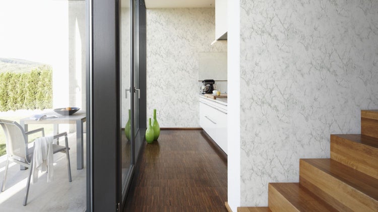 Diagramm eines Wildzauns 1,30 Meter 18/15 mit Angaben zu Maschenweiten und Drahtstärken. Aquagart Logo.