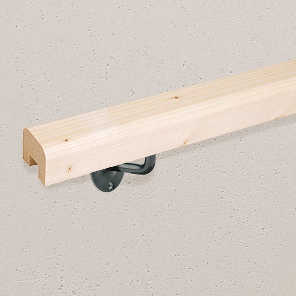 Holzhandlauf mit Halterung an einer Wand
