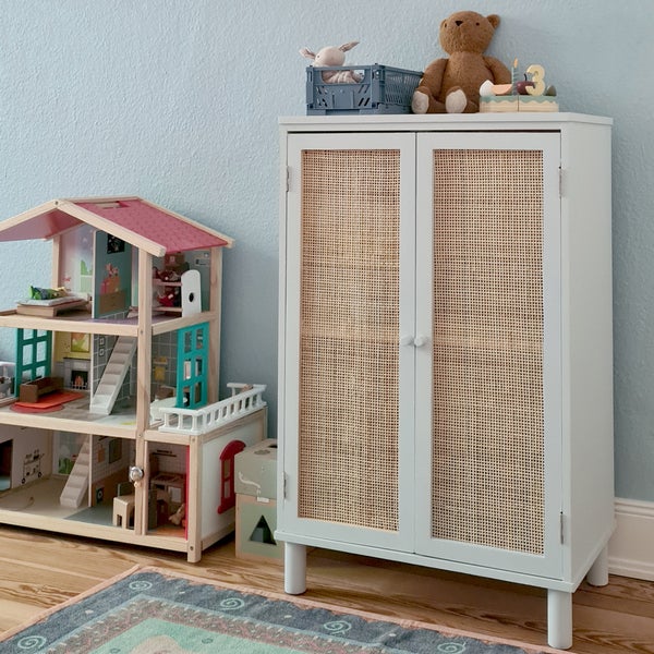 MissPompadour Kreidefarbe für Möbel Blau und Gelassen 750ml - Holzfarbe, Holzlack matt innen - für Kinderzimmer, Möbelfarbe ohne Schleifen - Kreidefarbe für Holz, Metall, Kunststoff - LittlePomp