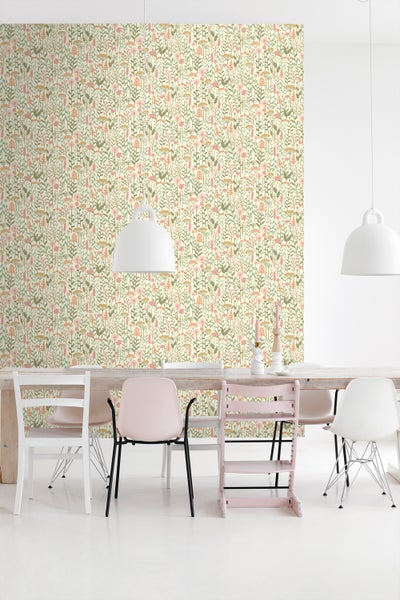 ESTAhome Tapete Feldblumen Hellgrün und Rosa - 50 x 900 cm - 131549