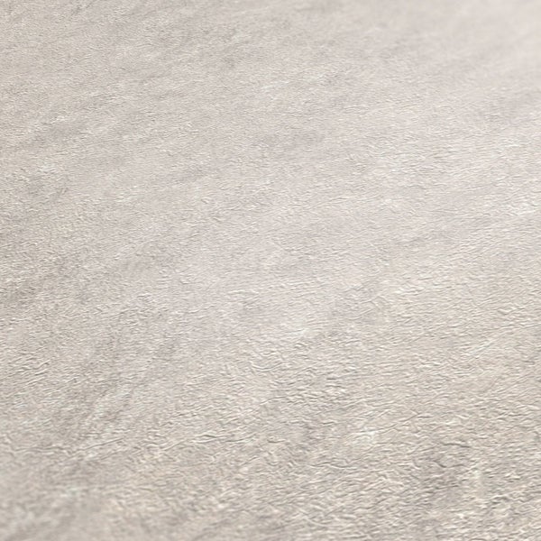 Helles Esszimmer mit Esstisch, Stühlen und Pendelleuchten