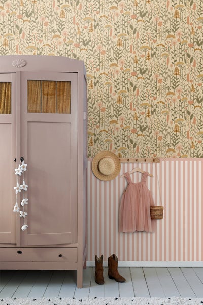ESTAhome Tapete Feldblumen Gelb, Orange und Grün - 50 x 900 cm - 131548