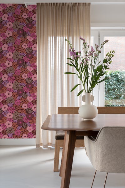 ESTAhome Tapete Blumen im Matisse-Stil Rosa, Lila und Terrakotta - 50 x 900 cm - 131136