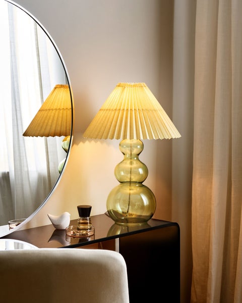 Läufer mit floralem Muster und Bordüre