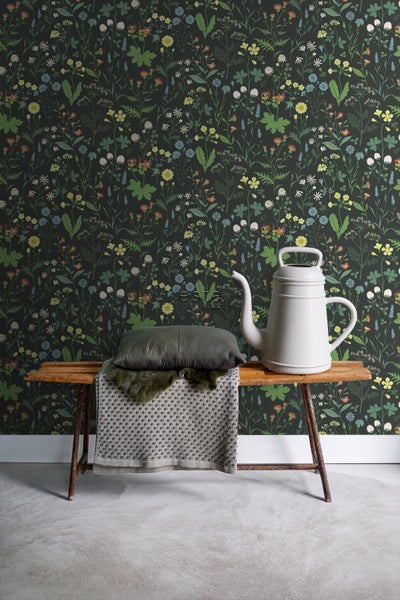 ESTAhome Tapete Feldblumen Multicolor auf Schwarz - 53 cm x 10.05 m - 139392