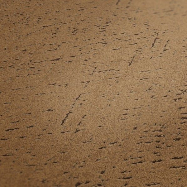 Wohnraum mit Textiltapete, Holzboden und Holzbänken