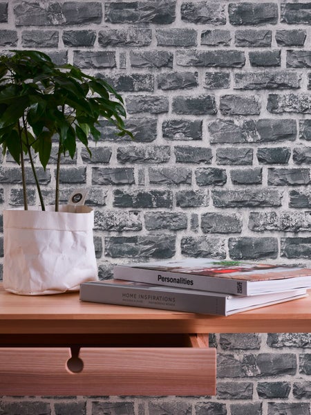 Küchenszene mit Kochinsel, Tafel und Mauer-Tapete