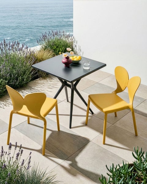 Holzliege für den Garten