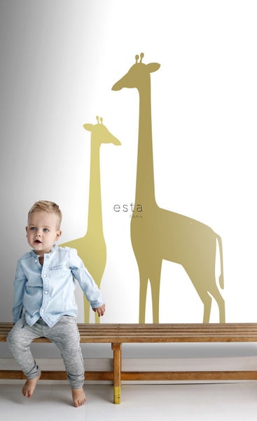 Wanddekoration mit Giraffenmotiv im Kinderzimmer