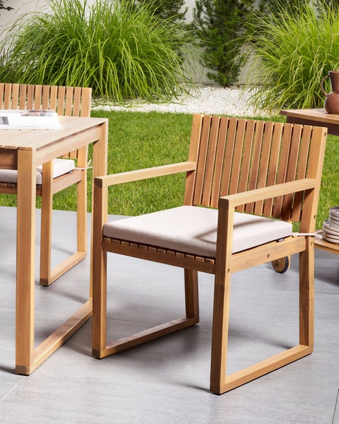 Set mit 2 Stühlen und Sitzkissen SASSARI PREMIUM zertifiziertes Akazienholz Hellbeige