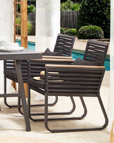 Set mit 2 Stühlen und Sitzkissen CANETTO Metall Schwarz