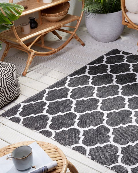 Outdoor Teppich schwarz-weiß 140 x 200 cm zweiseitig Kurzflor ALADANA