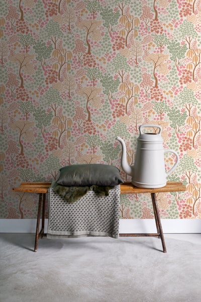 ESTAhome Tapete Bäumen und Blumen Terrakotta, Rosa und Grün - 50 x 900 cm - 131185