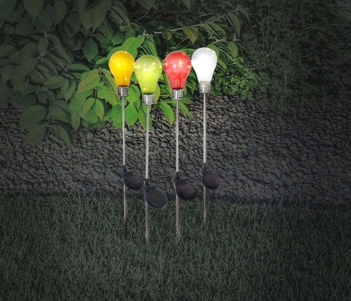 Dekorative Solarleuchten in Glühbirnenform für den Garten