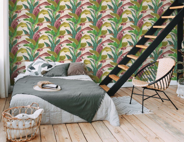 Nahaufnahme von violetten Waldrebenblüten