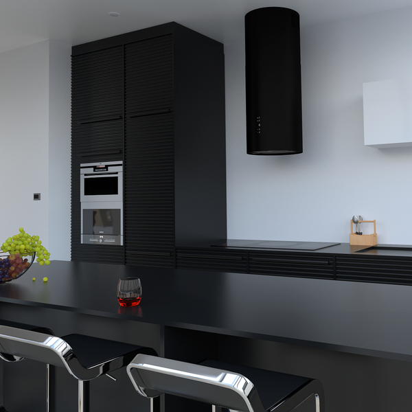 Moderne Küche mit schwarzen Schränken, Dunstabzugshaube und Kochinsel