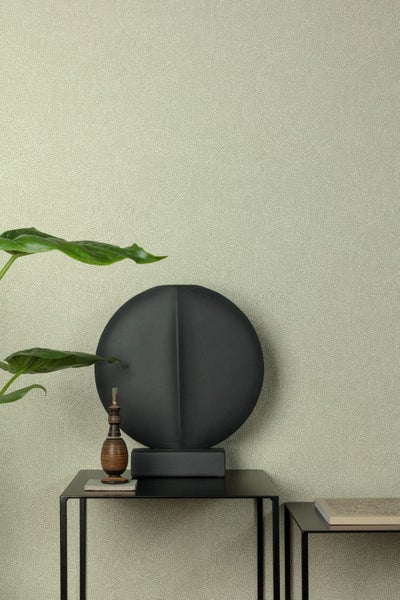 Alpazoo Team stellt sich vor mit dem Slogan 'Es wird ernst. Lerne uns kennen.'