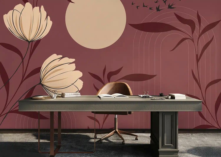 Fototapete mit floralem Motiv, großen Blüten, Sonne, Vögeln und Pflanzensilhouetten in einem Arbeitszimmer mit Schreibtisch.