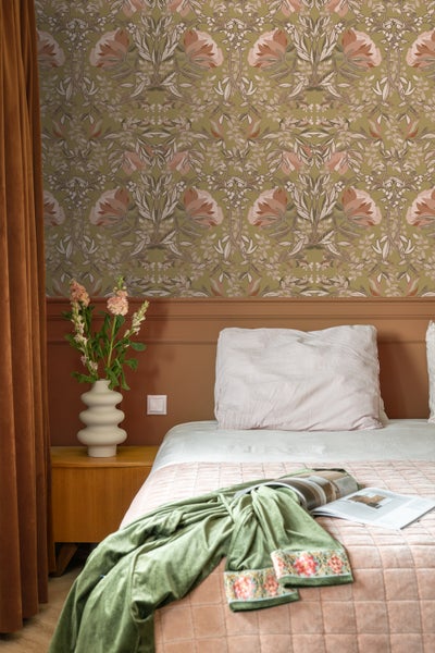 ESTAhome Tapete Blumenmuster im Jugendstil Gold und Terrakottarosa - 53 cm x 10.05 m - 139568