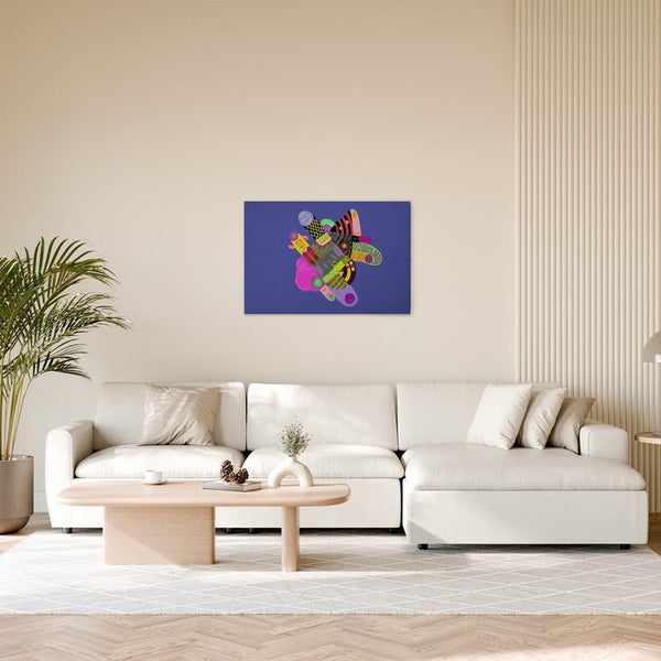 Wohnzimmer mit Leinwandbild mit abstraktem Motiv