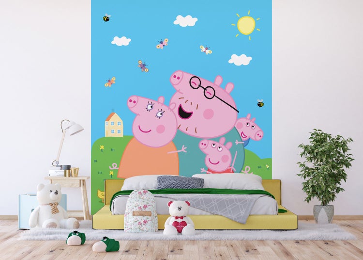 Wandgestaltung mit Peppa Pig Familie im Kinderzimmer.