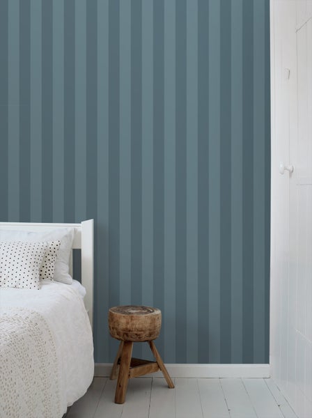 Porträt eines Mannes mit Kurzarmhemd