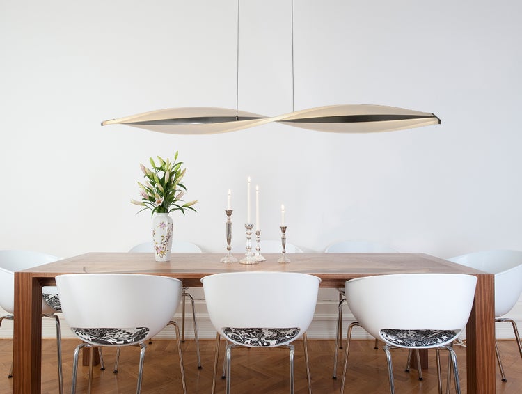 Technische Zeichnung einer LED-Pendelleuchte mit Maßangaben
