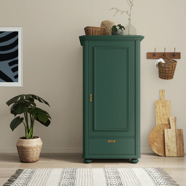 MissPompadour seidenmatte Holzfarbe - Grün mit Wald - 2,5 L, Möbelfarbe ohne Schleifen - Farbe für Holz, Metall, Kunststoff - Holzlack, Möbellack schnelltrocknend mit hoher Deckkraft
