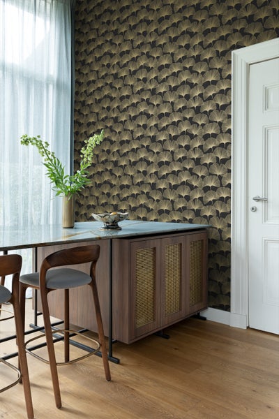 Origin Wallcoverings Tapete Ginkgoblätter Schwarz und Gold - 53 cm x 10.05 m - 347734
