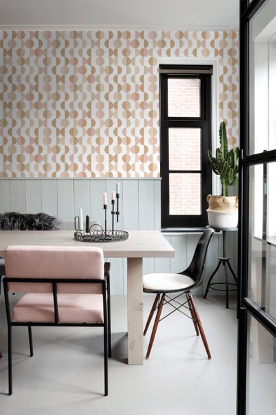 ESTAhome Tapete grafisches Motiv Terrakotta, Rosa und Beige - 50 x 900 cm - 139621