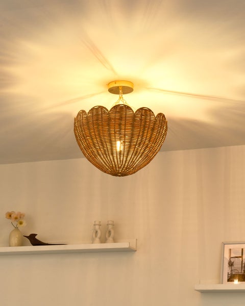 Technische Zeichnung einer Pendelleuchte mit den Maßen: Gesamthöhe 43 cm, Lampenschirmhöhe 27 cm, Lampenschirmdurchmesser 43 cm, Aufhängungsdurchmesser 12 cm, Aufhängungshöhe 3 cm, Kettenlänge 26 cm und 14 cm.