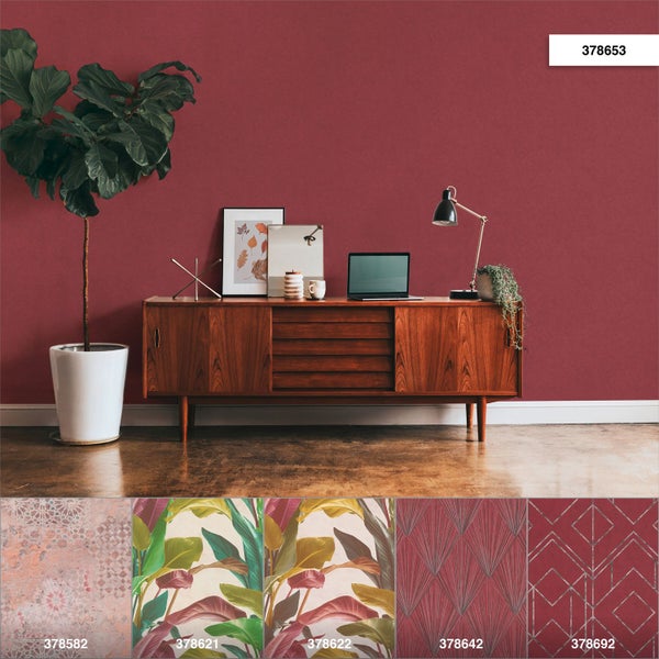 Verschiedene Tapetenrollen mit unterschiedlichen Mustern