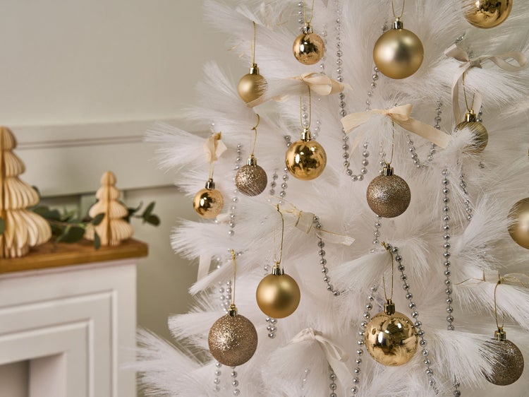 Weihnachtsbaumkugeln Set in transparenter Box, goldfarben, glänzend, matt und mit Glitzer.