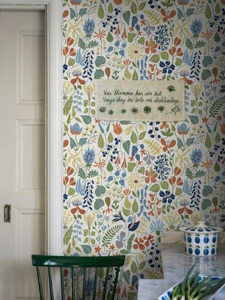 Borastapeter Tapete Blumen Grün, Gelb und Rot - 53 cm x 10.05 m - 660749